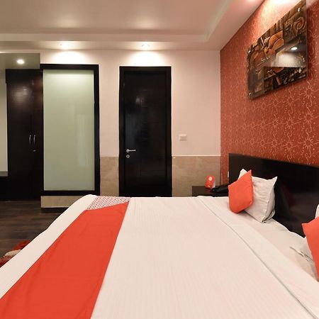 Oyo Flagship 18940 Hotel Swathi ניו דלהי מראה חיצוני תמונה