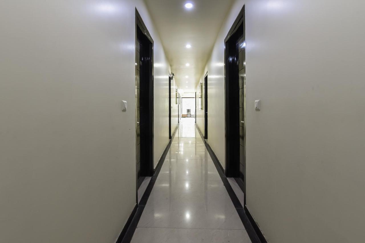 Oyo Flagship 18940 Hotel Swathi ניו דלהי מראה חיצוני תמונה